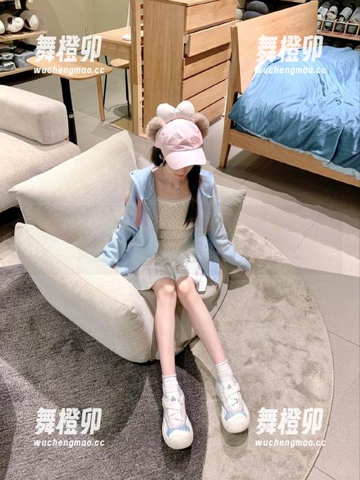 在166run导航的帮助下，今天的瓜我决定去举报一番！