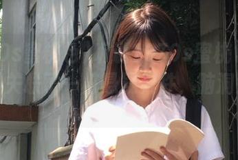 听说1970s蜜桃色发布的黑料关联了一桩悬疑案件，脑洞大开中…