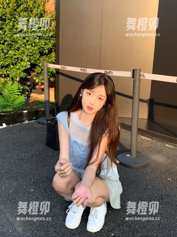 大家快来51吃瓜网页，“爆雷”好像要来了，心里痒痒的