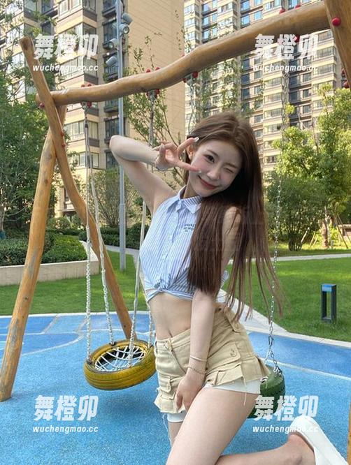 在51吃瓜网苹果版上在线观看，瞬间变沙发土豆