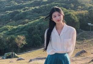 51吃瓜网官网的微信：看完就不想停下来了…