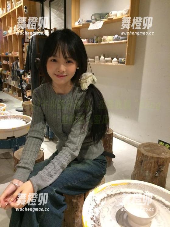 午夜脑补时光，想要收藏“52cg”里的迷人蜜瓜。