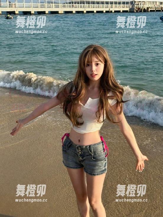 最新八卦速递，52cg让你跟上“瓜圈”的每一次潮流，随时火速抢“瓜”！