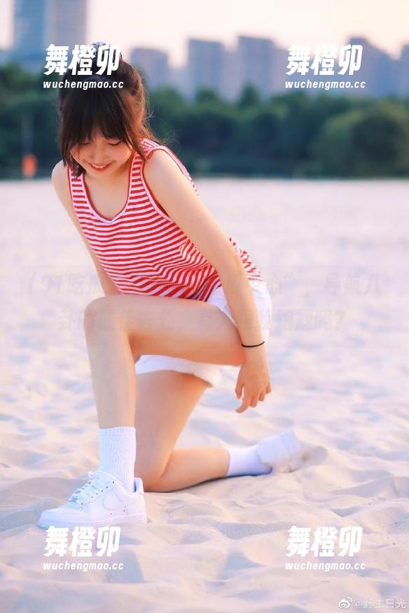 91吃瓜中心 “91吃瓜中心”,导航八卦的最佳去处,有人跟我跑题吗?