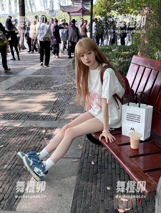 91吃瓜网 借我个免费的心情,在91吃瓜网随意闲逛,一定有奇妙收获!