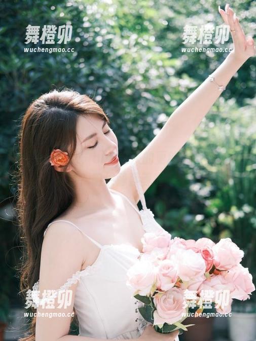 所以，hlw这次的更新会不会是场误会？咱们静静等着瓜落！