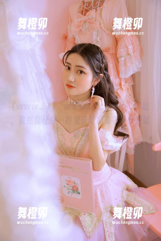 www.51 “www.51cg.fun”网址,竟然能让你一秒变身吃瓜高手,快来试试吧