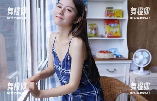 当我打开www.吃瓜传送门，瞬间被色彩斑斓的八卦刷屏，心情变得特别复杂，哈哈。