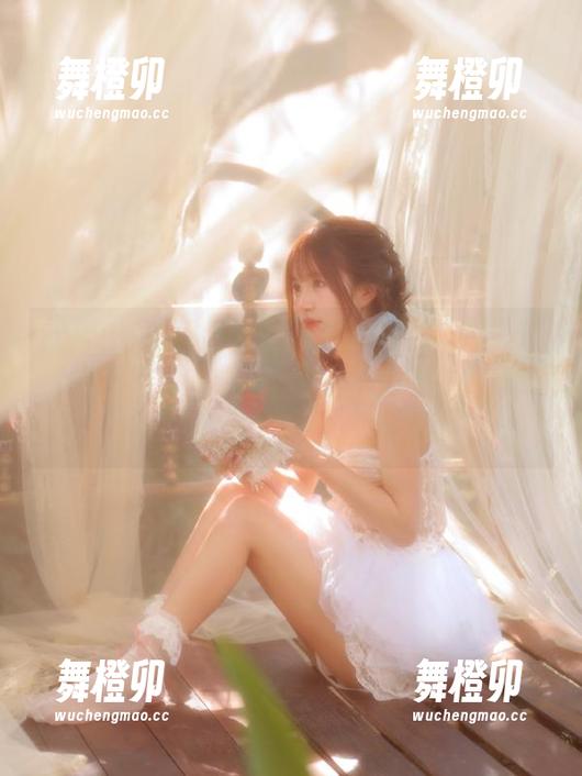 “www.吃瓜网.cc”首页总让我有种“看了没看”的微妙，靠运气还是靠捧心？