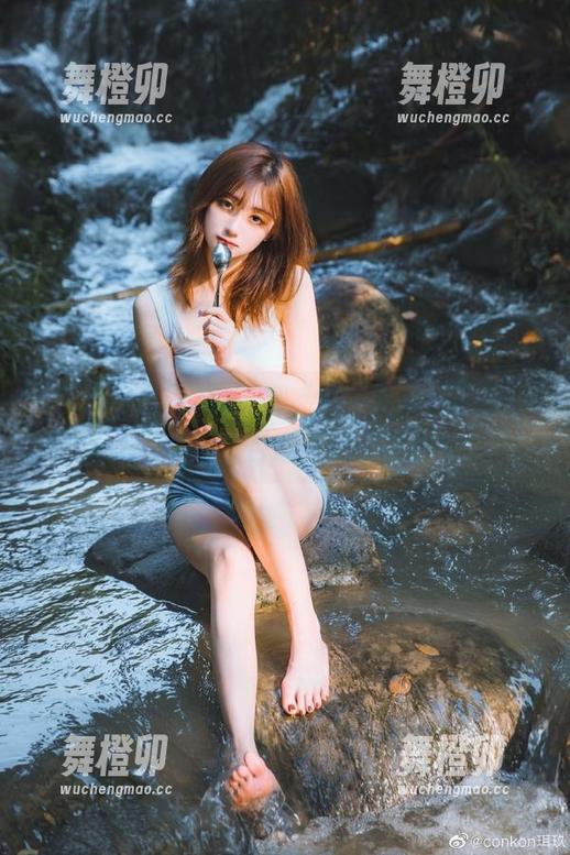咦？在“九一吃瓜网”上，永久的吃瓜能否让你肚子不饿呢？