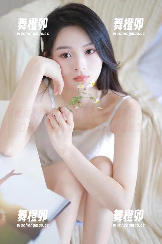 黑料社区让人欲罢不能，入口一滑就在吃瓜不打烊的温柔里坠落