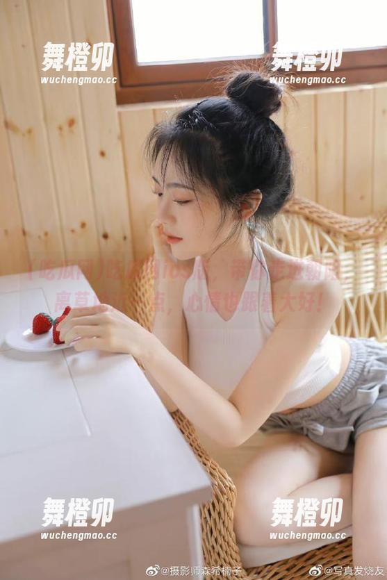 吃瓜网 吃瓜网ios版,带你走进朝阳,离草地近一点,心情也跟着大好!