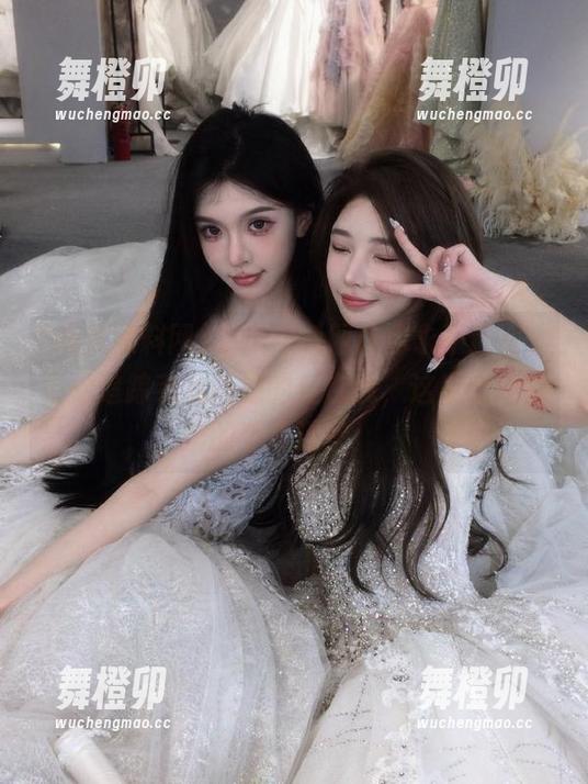 吃瓜黑料网 吃瓜黑料网让你永不迷路,轻松追踪手握话题的红在线,这瓜比我提的手机还快!