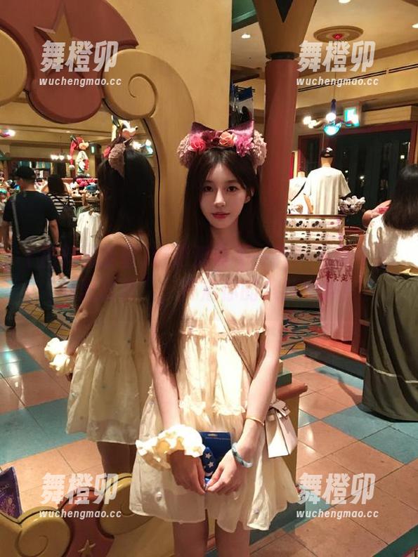 这评测真不一样！下载“正料黑能量”，开启你的八卦重炮！