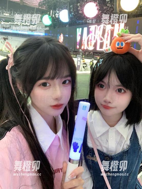在线聊天，看吃瓜群众如何用“爆料吃瓜网51”开启新视界！