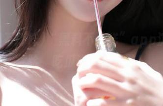 “黑料不打样”app沉浸式体验，吃瓜激情不停歇！