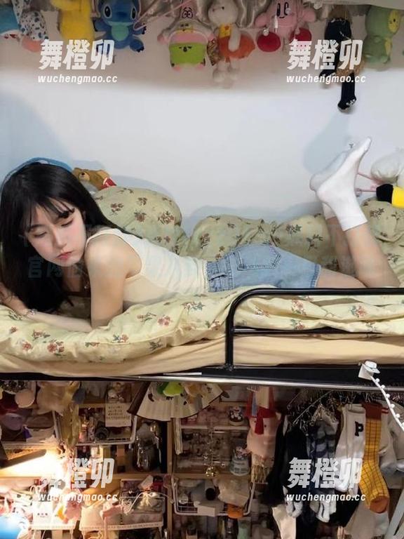 从tttzzz01.su黑料不打烊官网偷来的苹果八卦，果然咬一口甜滋味！