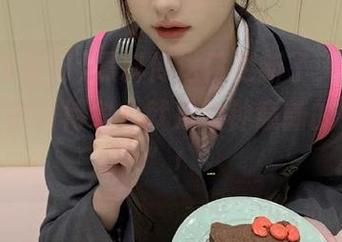 黑料传送门更新了，我的吃瓜意识随时待命，就是会钟意新的“剧情”！
