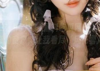 511黑料吃瓜网的入口像一扇神奇的窗户，让我看尽‘风花雪月’！