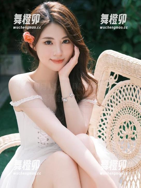 边看黑料吃瓜网网页，边纠结于能不能顺利下载，心累...