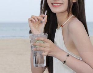 最新章节让我心烦意乱，黑料吃瓜网免费听起来就觉得透心凉。