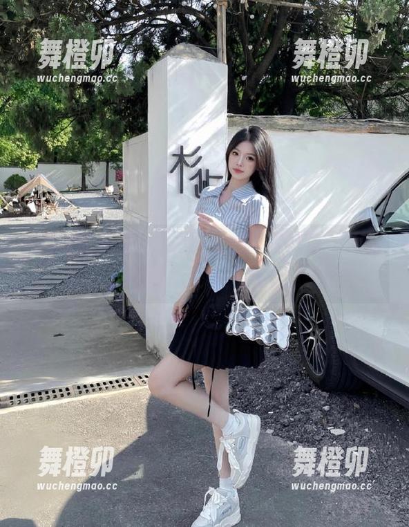 一探究竟，黑料吃瓜网址的入口好像总是让人跃跃欲试…