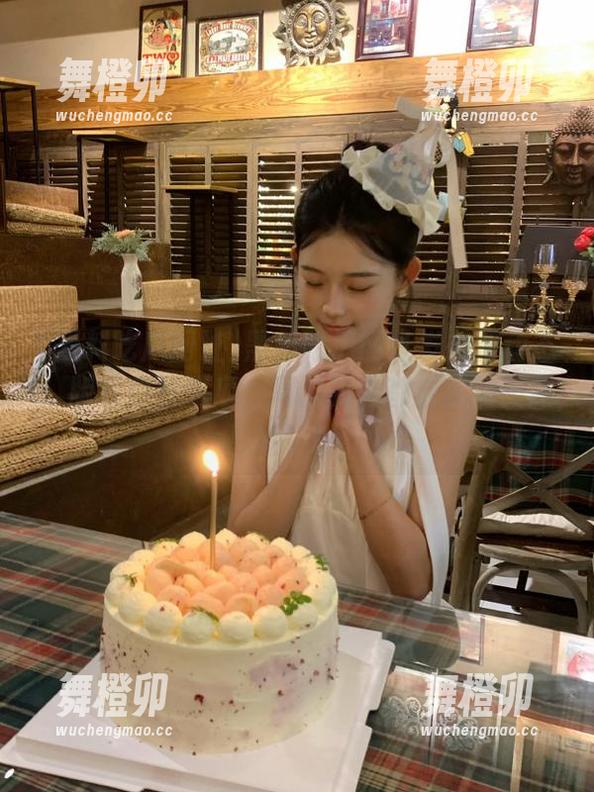 黑料吃瓜网址 黑料吃瓜网址发布新动态:版权归我吃瓜,周围的人都成我的照顾者了!