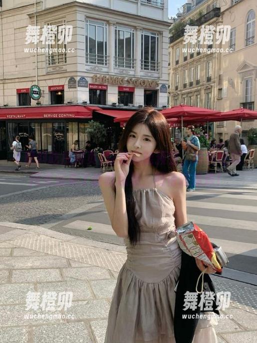 首页高能预警，黑料吃瓜网页运来了新鲜瓜果，期待被轰炸！