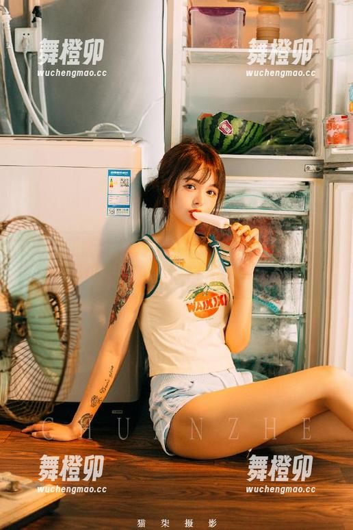最新福利8.su黑料正能量：苹果不仅能吃，连入口都是一场冒险！