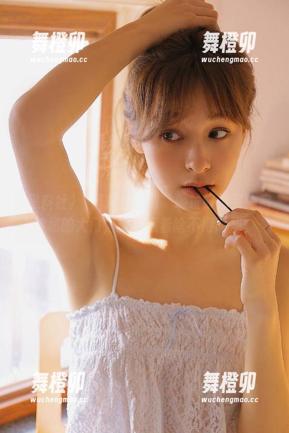 “黑料社官网”地址好像是一扇神秘的大门，背后藏着啥不得而知。