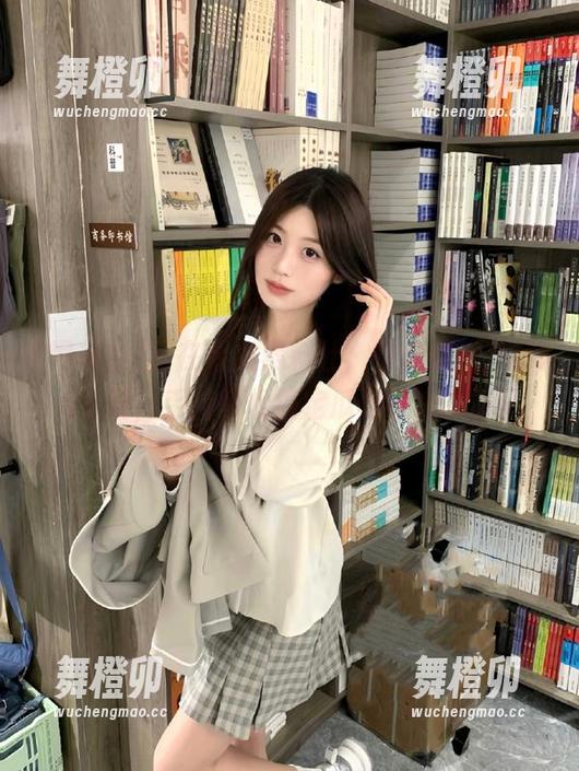 黑料社 正在寻找黑料社,快收藏这个app下载,手抖轻松搞定瓜田小道消息!